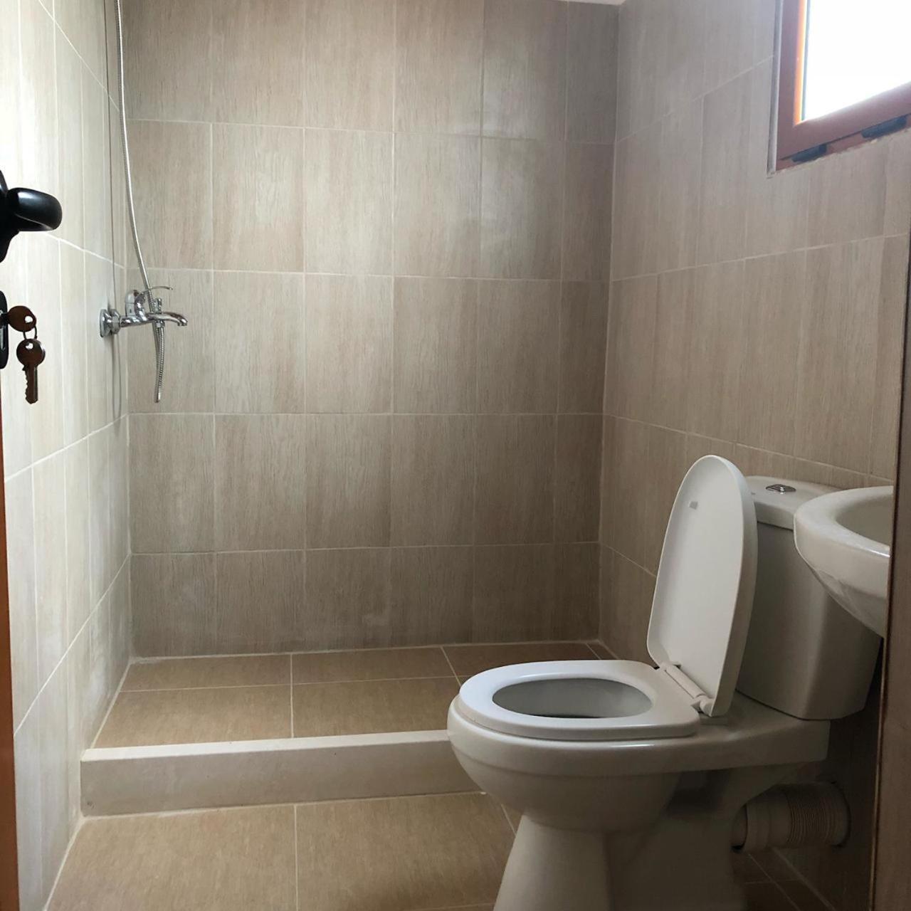 Guest House Pashollari 베라트 외부 사진